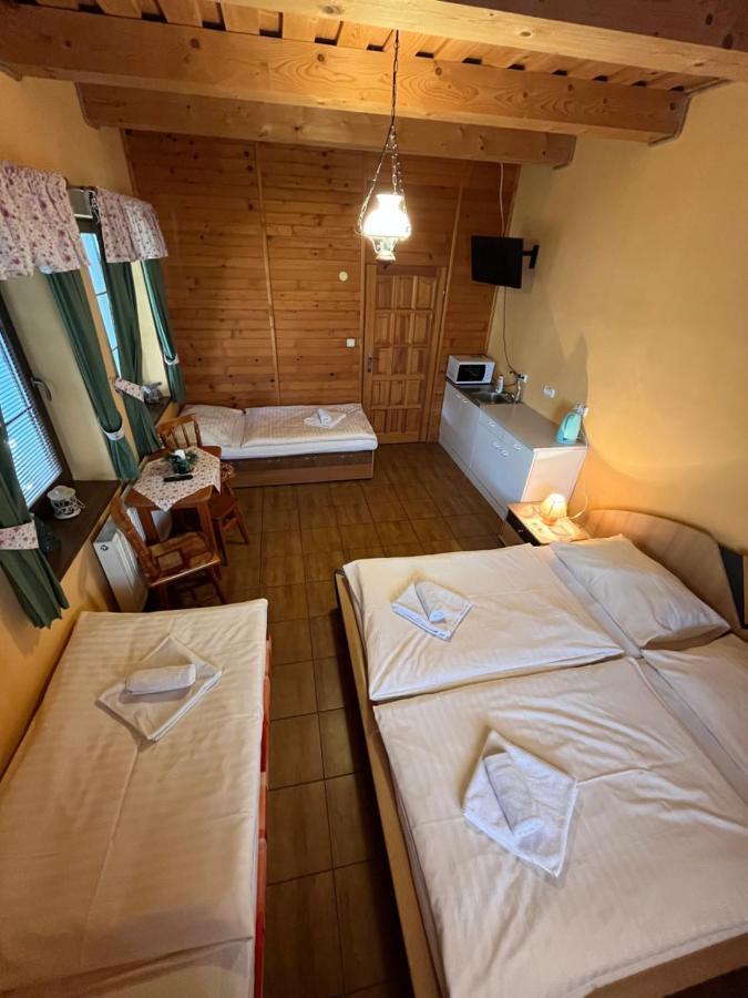 Villa Victoria Penzion Liptovský Ján Buitenkant foto